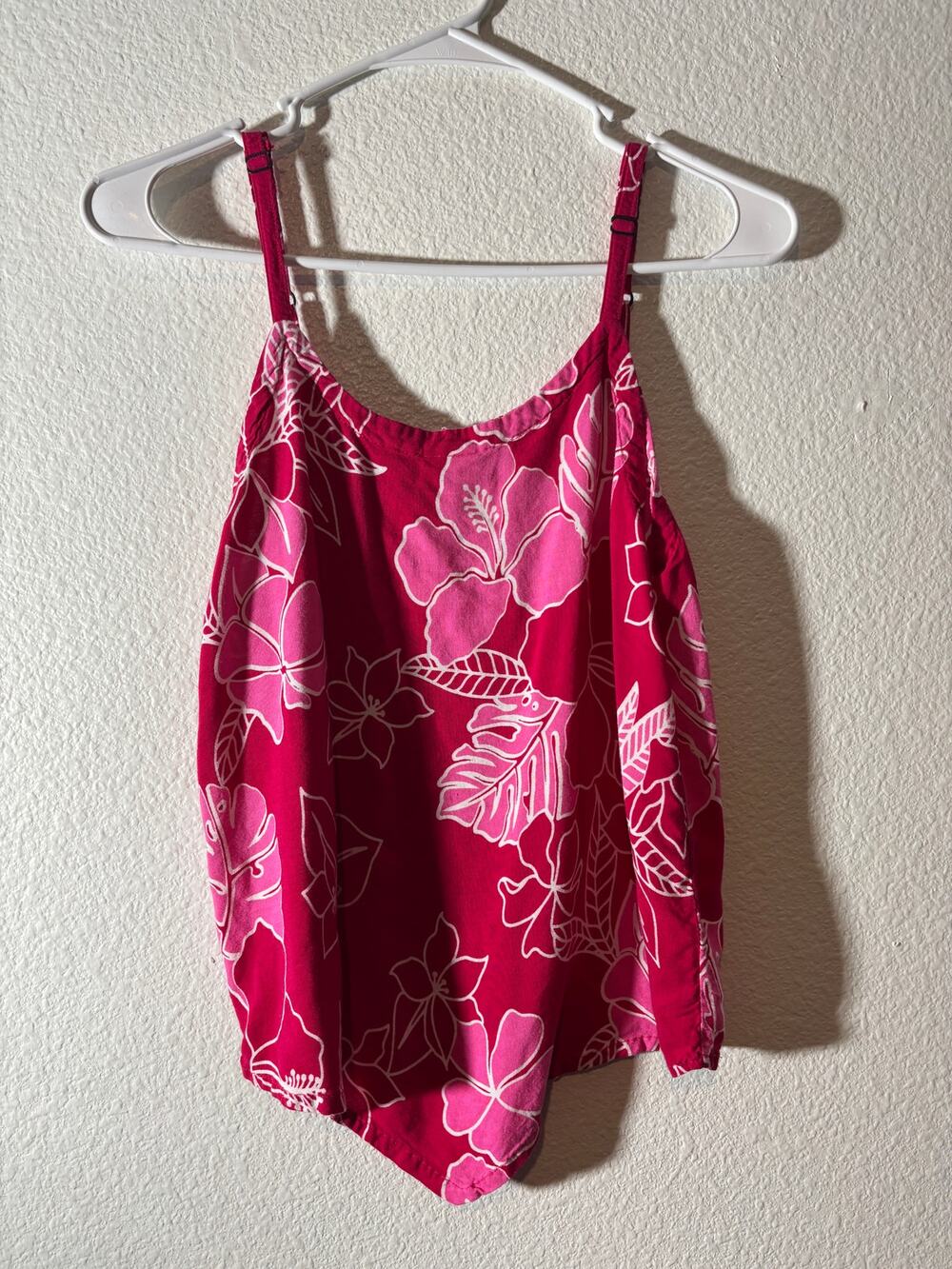 Island Planet Size M/L Pink Hibiscus Tropical Hawaiian Handkerchief Hem Tank Top